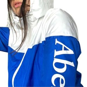 Abercrombie & Fitch Women’s Windbreaker Jacket, Size M.